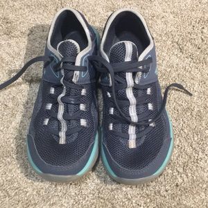 TEVA mesh athletic shoes size 7.5
